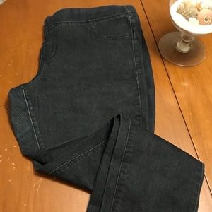 Old Navy Black Rinse Jeggings